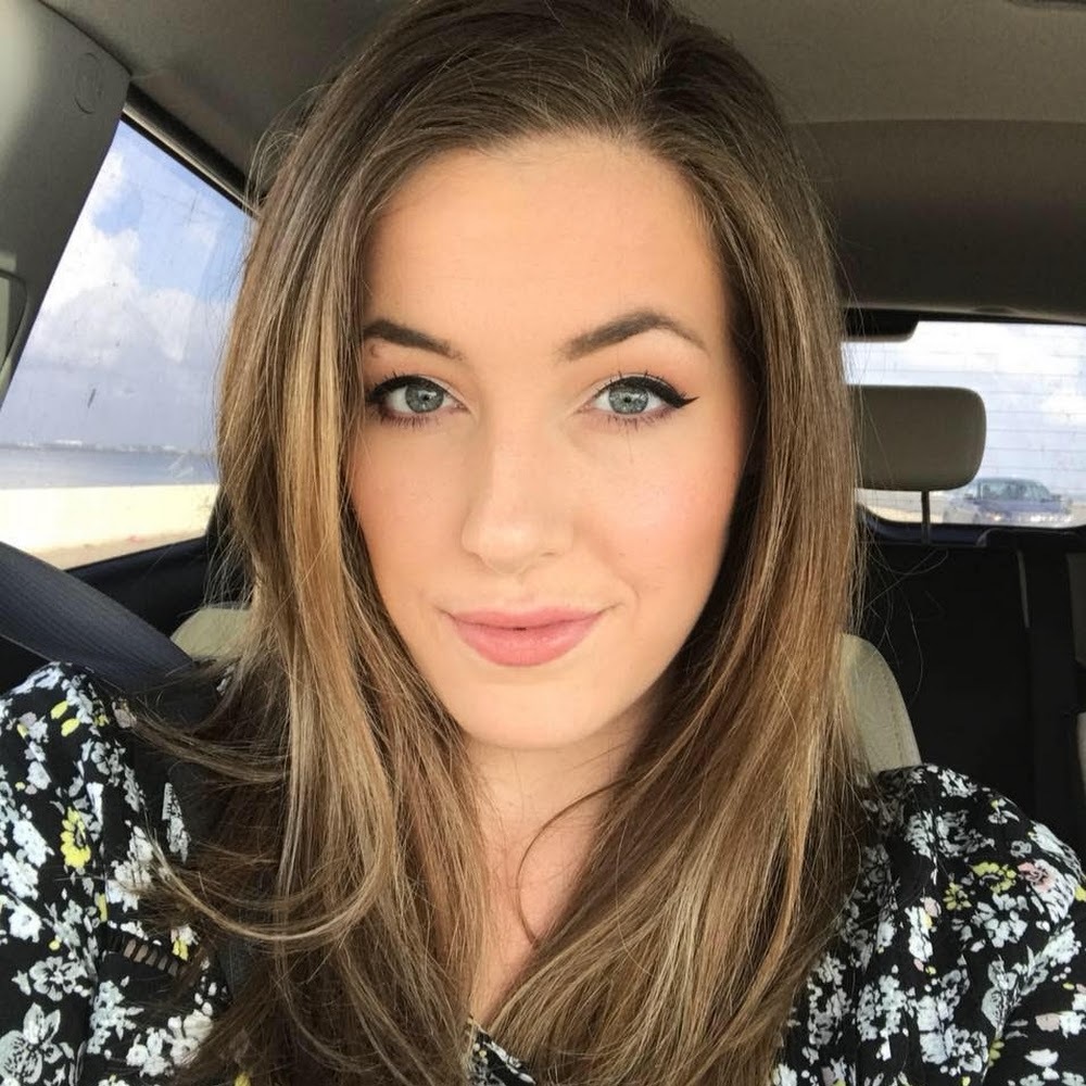 Meet your Posher, Kelli